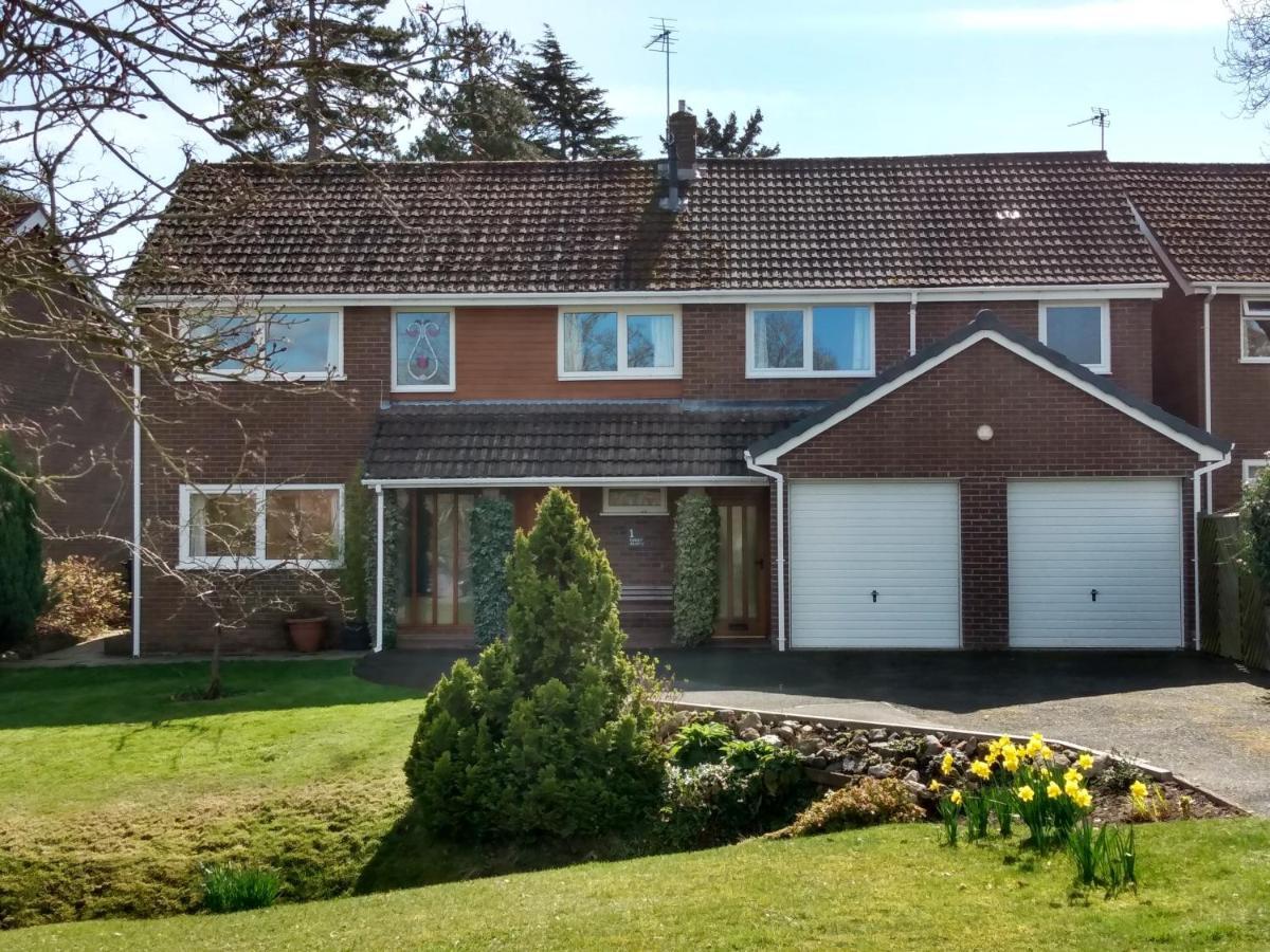 Nant Gloyw Oswestry Bed & Breakfast Bagian luar foto